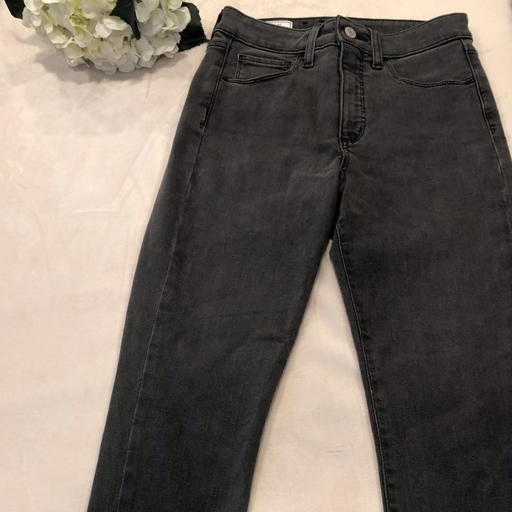 Gap Denim High Rise Universal Jegging, Size 27/4